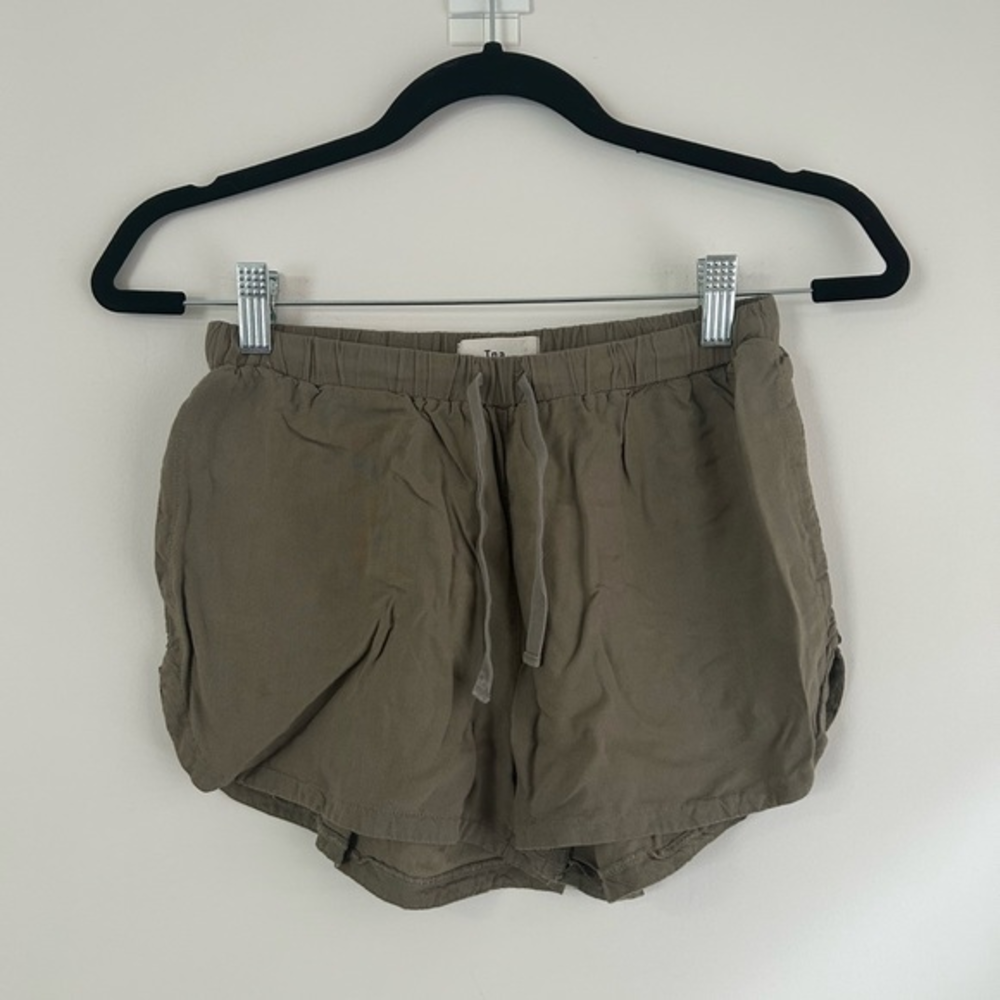 TNA lightweight shorts